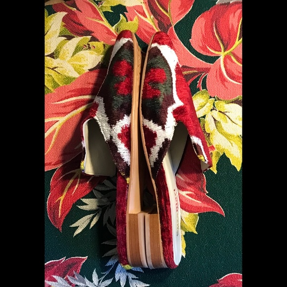 SUFI SHOES **RED CROSS Pair** Handmade Boho Luxury NWOTs EU Sz 39 USA 8.… - Picture 8 of 10